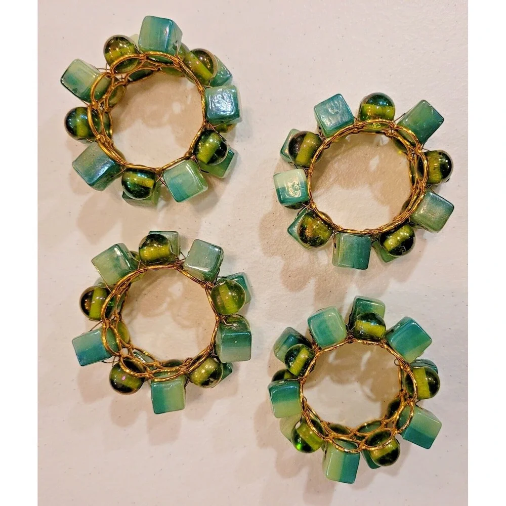 Vintage Napkin Rings Set of 4 Green Glass Beaded Cottagecore‎ Table Decor